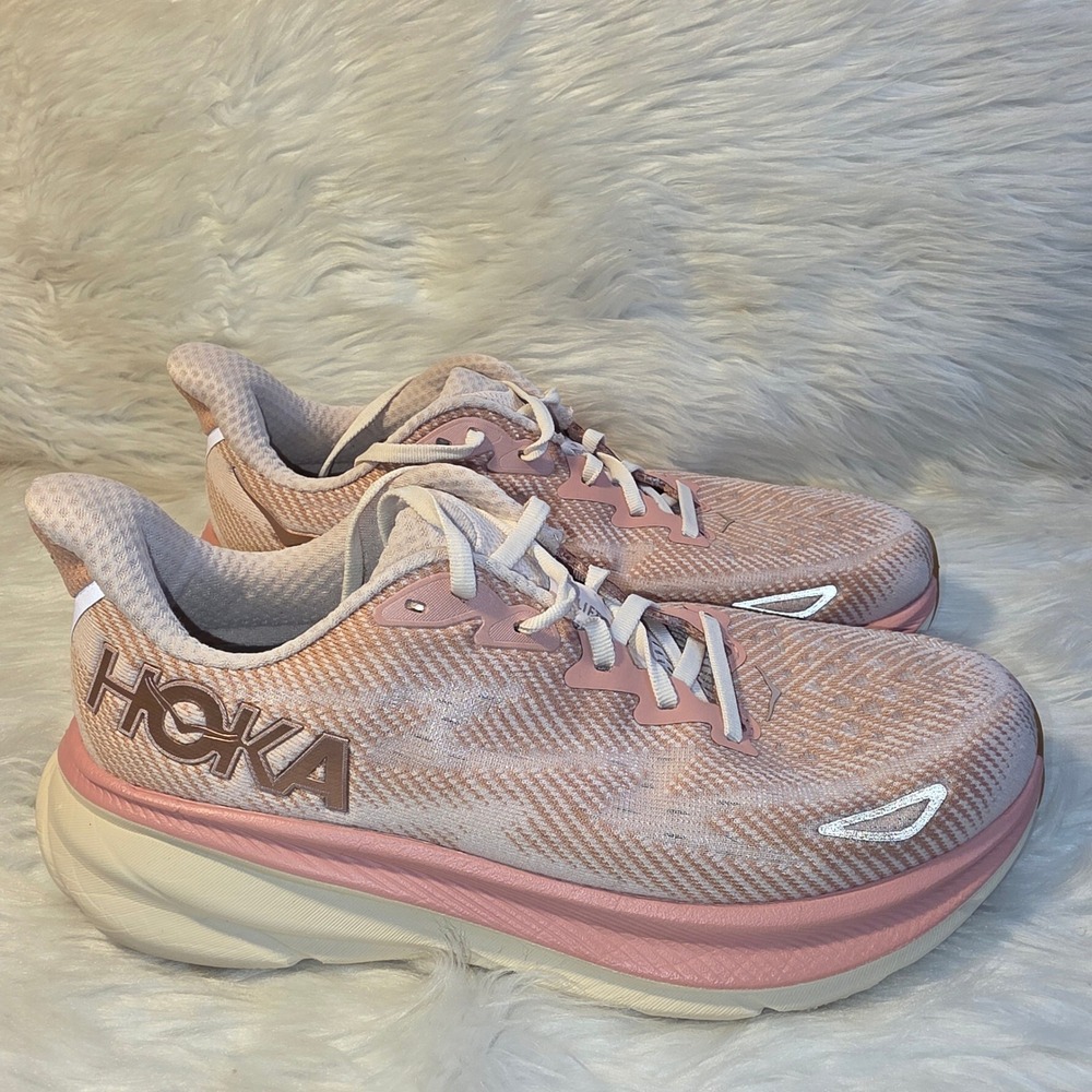 HOKA Clifton 9 Women's Size 7.5 B Sandstone Cream Running Shoes 1127896-SNC